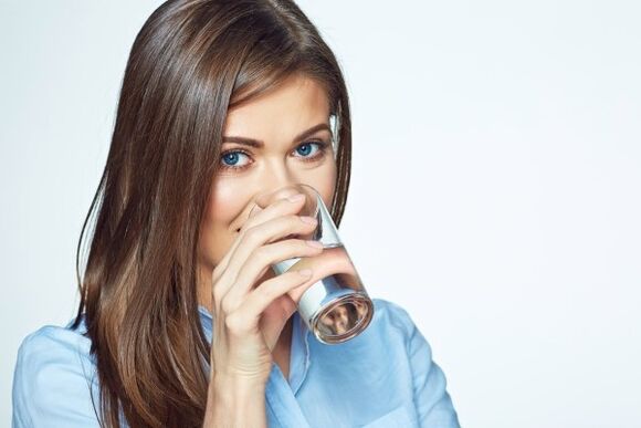 L'utilisation d'eau pure est une condition préalable pour sortir du régime au sarrasin. 