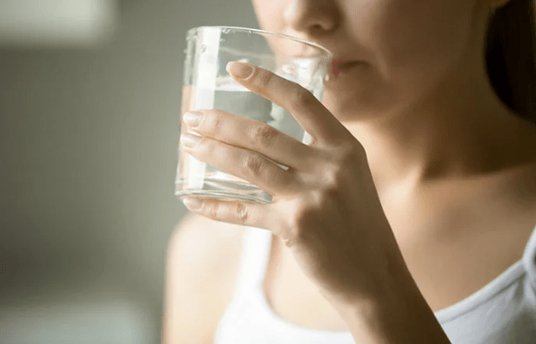 Buvez votre norme d'eau pour la journée